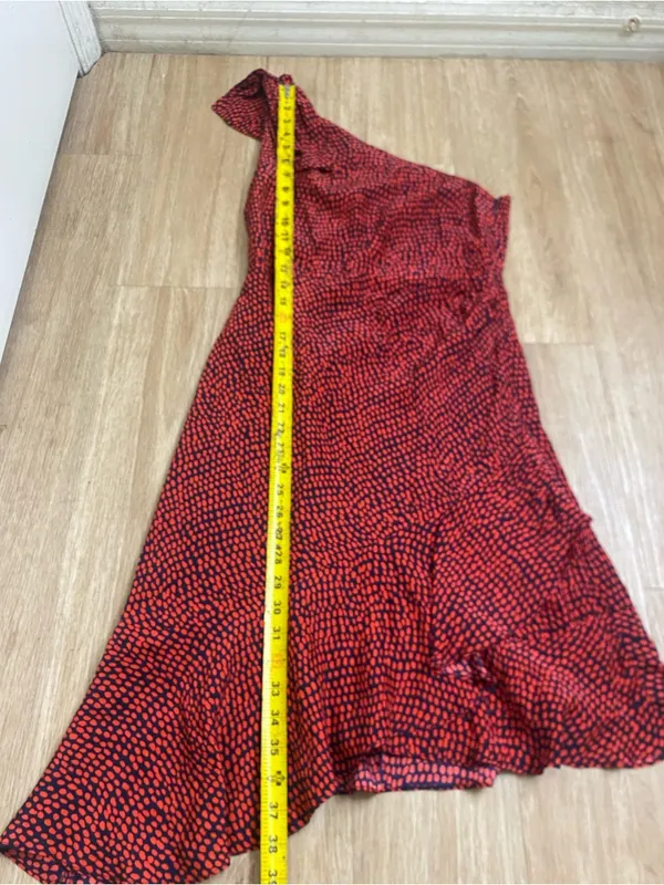 Club Monaco 100% silk Crimson One-Shoulder Ruffle Hem Midi Dress - Image 4