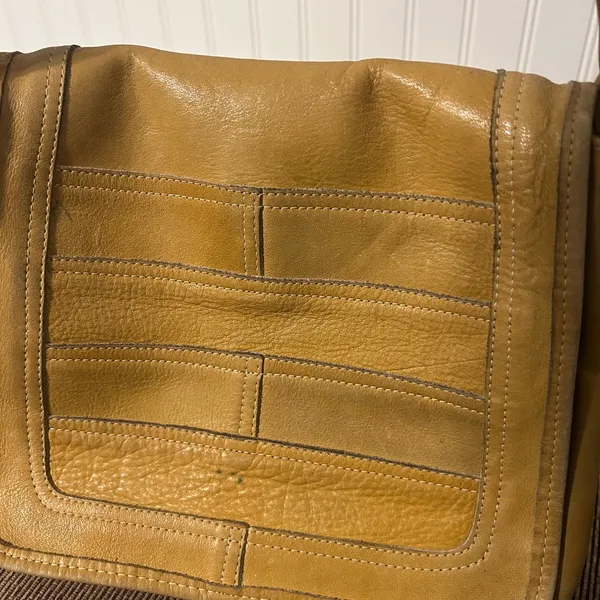 Vintage Tan Genuine Leather Shoulder Bag - Image 6