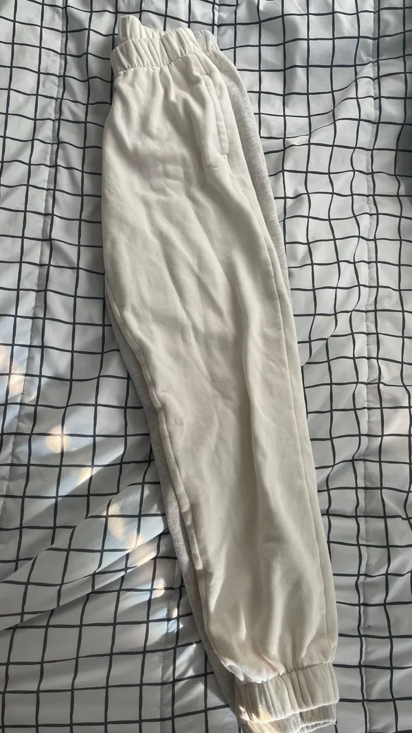 Hollister sweatpants - Image 6