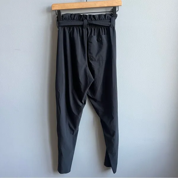 Athleta Skyline Pant II Paperbag Waist Pleated Tapered Black Belted Pants Size 2 - Image 10