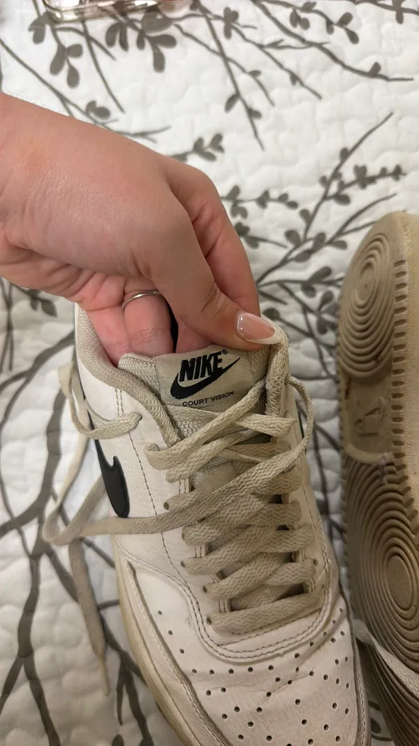 Nike Shoes - Image 4
