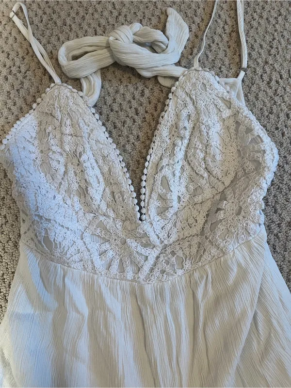 Love Tree White Lace Crochet Open Back Romper Boho Festival Size Large - Image 5