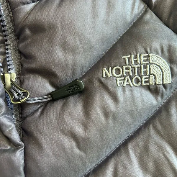 North Face 550 Puffer Vest Goose Down Metallic Purple Women's Small Nylon Zip - Image 6