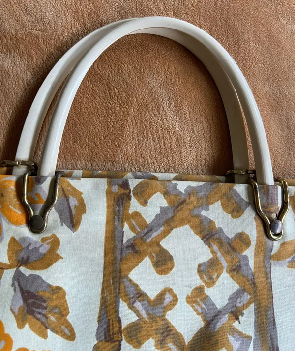 Vintage Boho Hand Purse Gold - Image 2