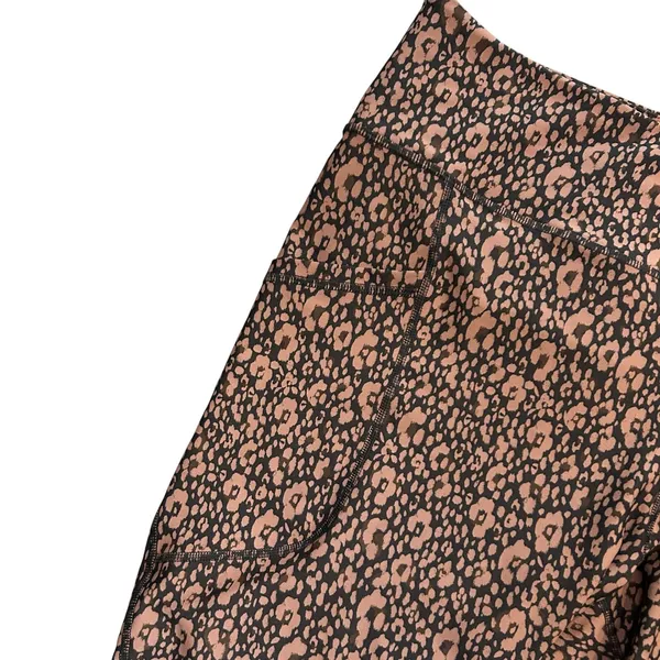 Old Navy Active Powersoft Leopard Pocket Leggings High Rise XL Go Dry 7/8 Casual - Image 5
