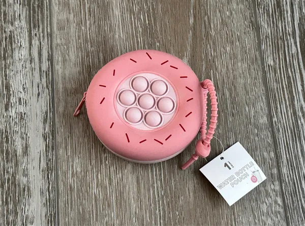 NWT Water Bottle Pouch In Pink w Fidget Poppers Zips Shut - Image 4