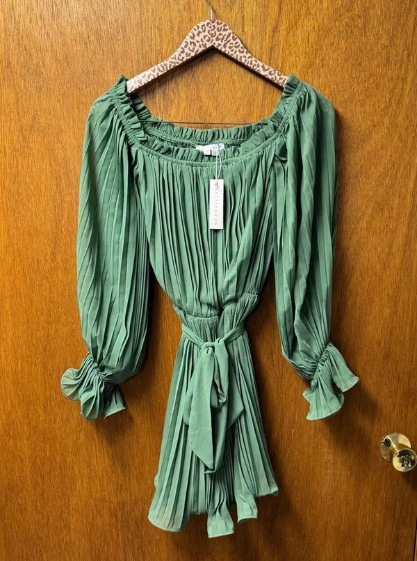 NEW Baltic Born Aubrey Off the Shoulder Pleated Mini Dress Green Large L NWT - Image 13