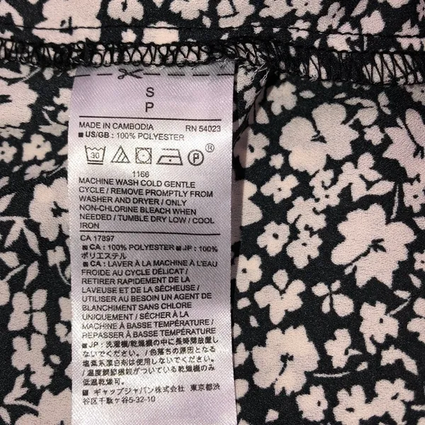Banana Republic classic fit size small floral top - Image 5