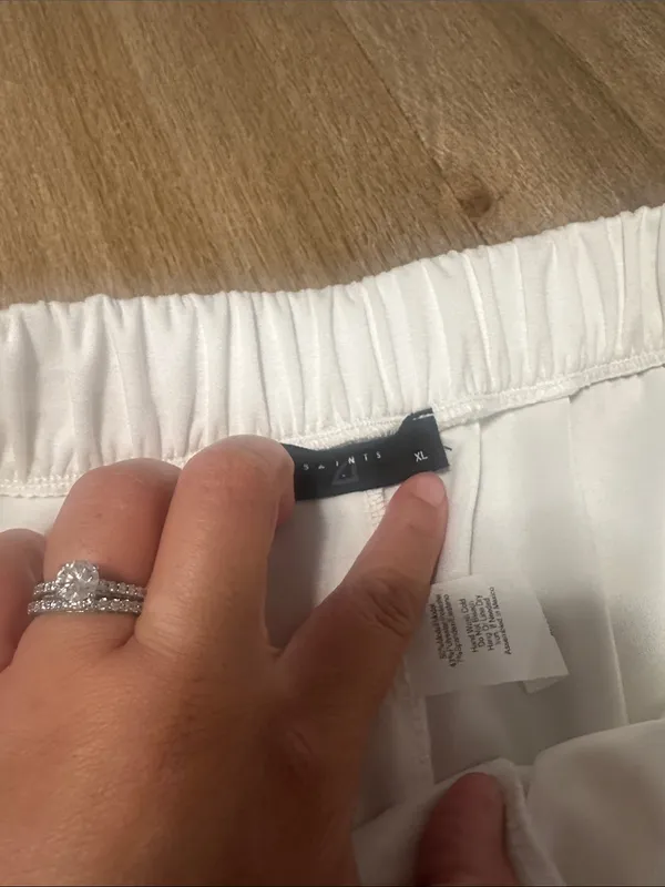 Versona 21 saints white shorts with 2 black lines on the side‎ size XL NWOT - Image 2