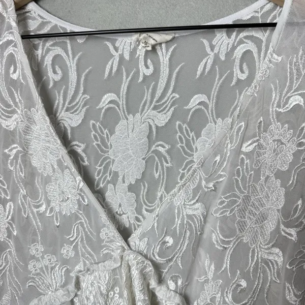 Emory Park Floral White Lace Peplum Top Long Sleeve Size M - Image 8