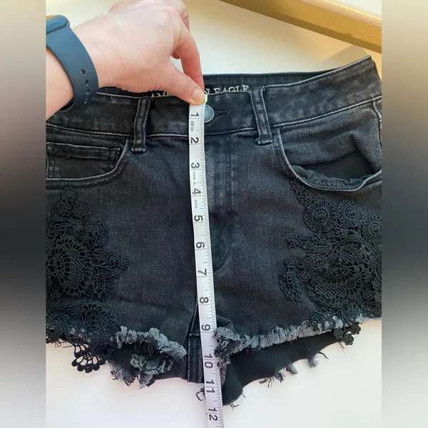 American Eagle Women’s Distressed Black High Rise Shortie Jean Shorts size 8 - Image 3