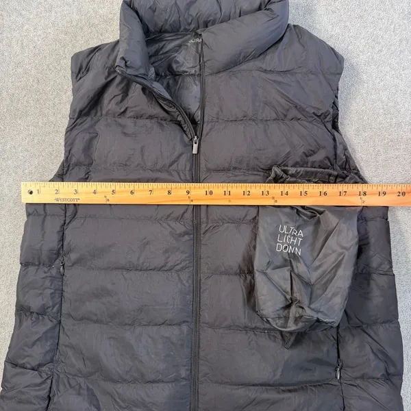 UNIQLO Ultra Light Down Puffer Vest Black Women's Medium Packable Lightweight - Image 3