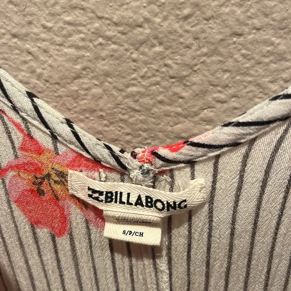 Billabong Women’ Floral Striped Sundress Size Small - Image 5