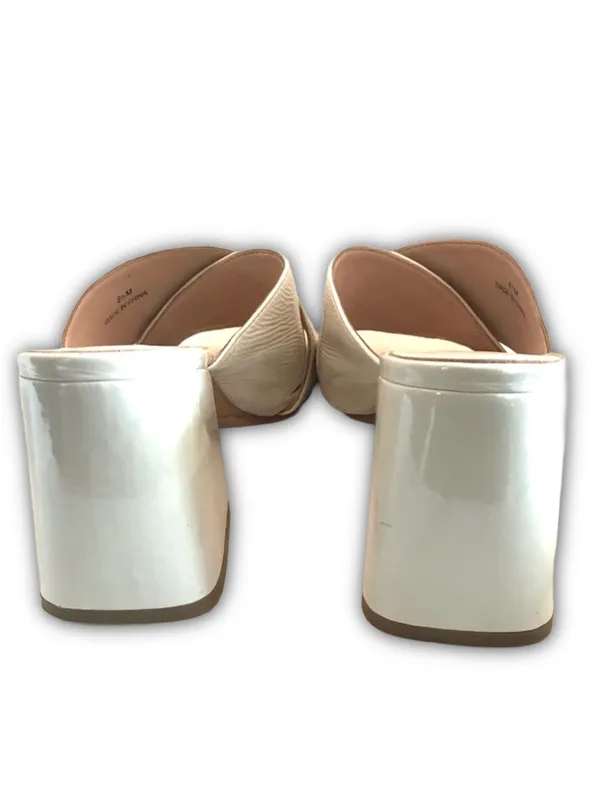 Kate Spade Beige Patent Leather Criss-Cross Vamp Slide Block Heel Shoes (6.5) - Image 5