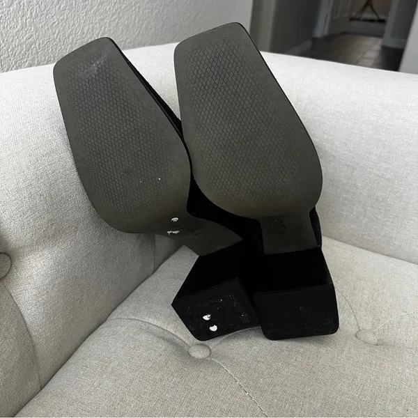 NEW Ivette Black Suede Block Heel Booties SIZE 10 - Image 10