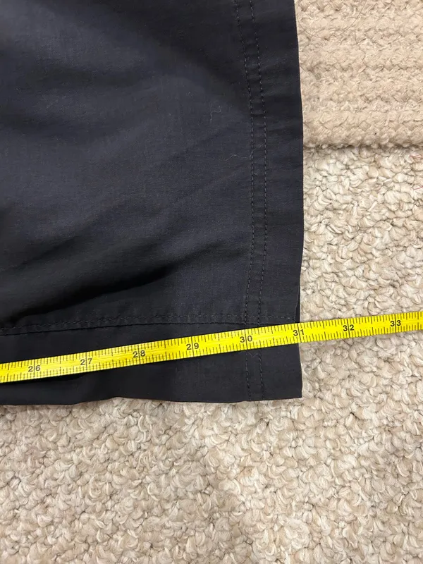 Duluth size 16 hiking pants  - Image 8