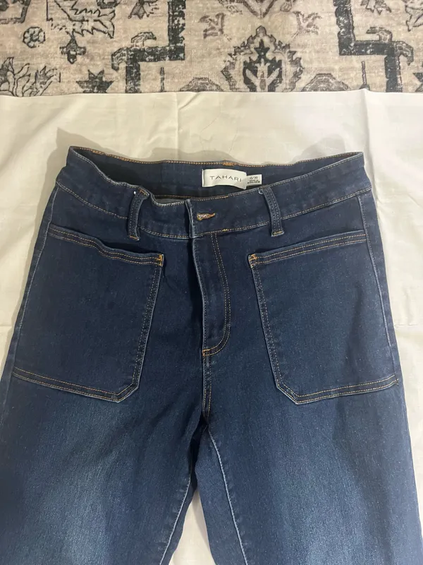 Tahari women’s straight jeans size 10 - Image 3