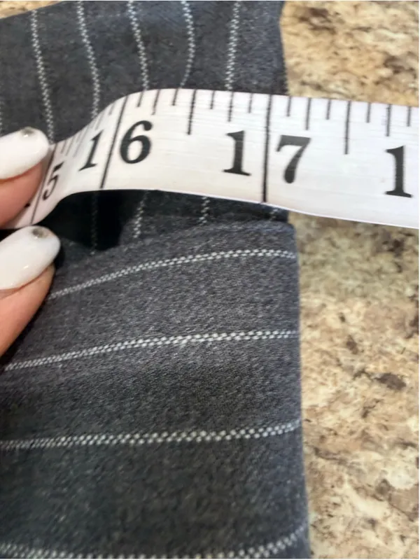 Women's GUIZIO Gray Pinstripe Mini Skirt with Belt S - Image 5