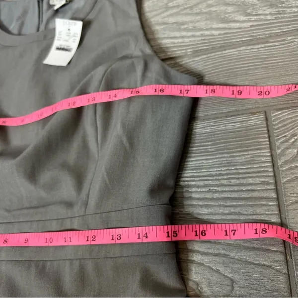 NWT J by J. Crew Sleeveless Sheath‎ Grey Dress sz 8 petite - Image 3