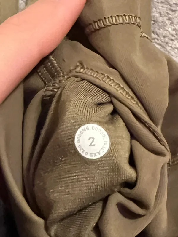 Lululemon Wunder Under Leggings 25” - Image 4