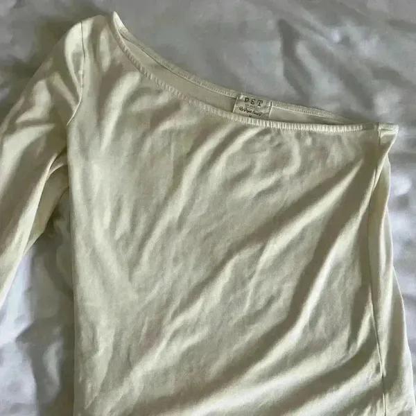 COPY - White one sleeved top - Image 2