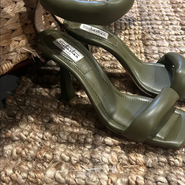 Sebastian Milano Olive Green Square Toe Padded Puffer Heel - Image 5