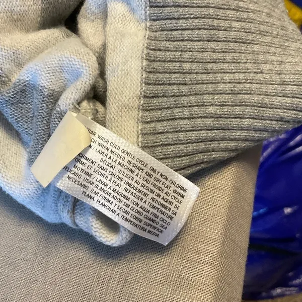 Elegant Striped Scoop Neck Sweater Gray Size XS - Image 9