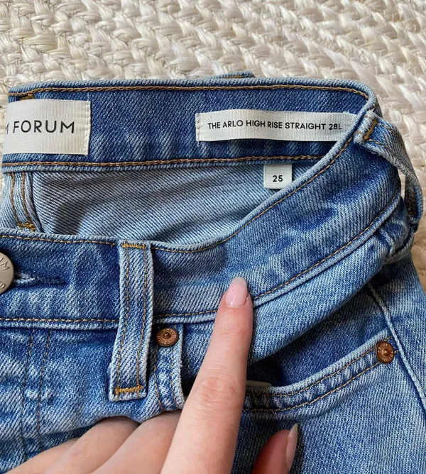 Jeans - Image 2