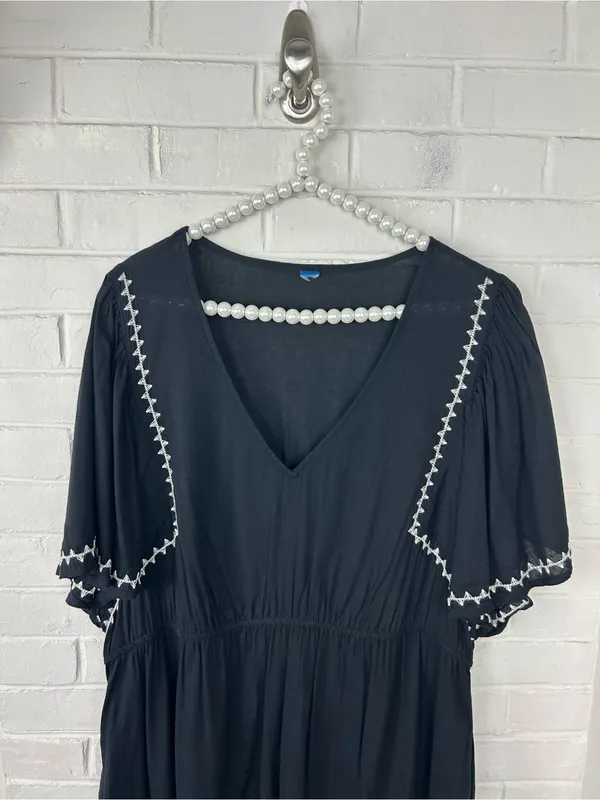 Old Navy Black Embroidered Stitched Casual Summer Dress Size XL - Image 3