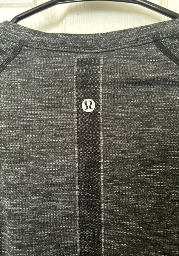 Lululemon Swiftly Tech Long Sleeve - Image 4