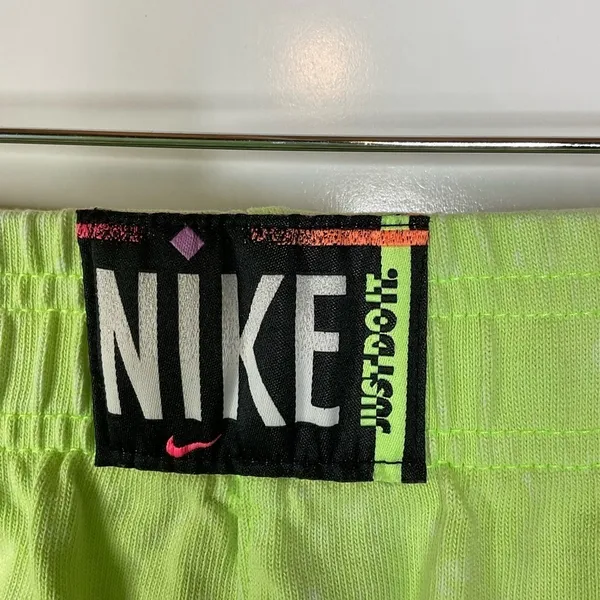 Nike Retro‎ Neon Green Shorts Size Large - Image 4