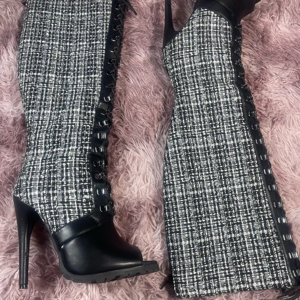 Black and white tweed knee high peep toe boots 7.5 - Image 4