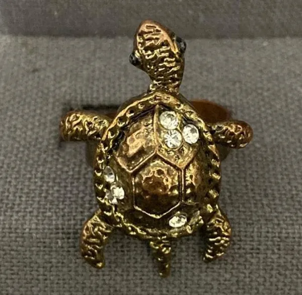 Vintage Bronze Turtle with Rhinestones Expansion Ring - size 7. can have bigger fingers to fit. Beautiful & fun conversation piece. Feet & tail move. Gently warn & Excellent condition. None smoking home. priced to sell at as is condition. Don’t like my price, make reasonable offer! And thank you for checking my closet. - Image 4