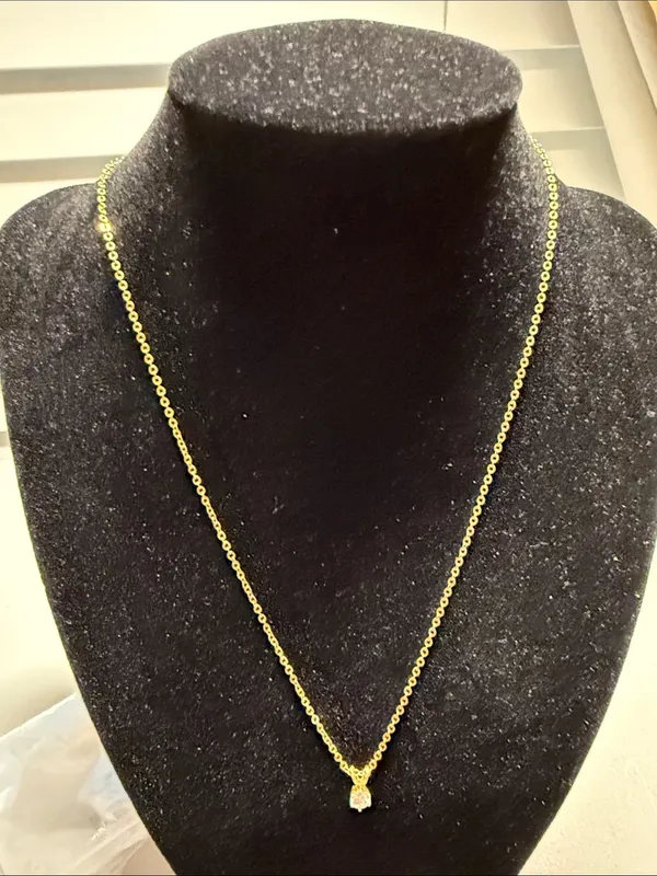 Source Unknown Gold Chain Necklace with Clear Stone Pendant - Image 2
