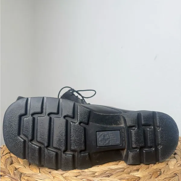 Vtg Dr. Martens Oxfords Lace Up Shoes Black Leather Derby Made in England Chunky - Image 7