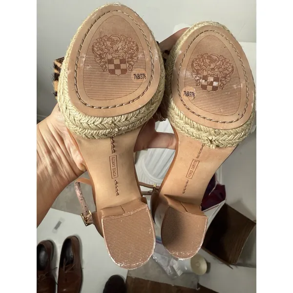 Vince Camuto Open Toe Strap 3.5" Heels Platform Animal Faux Fur Size 7.5M - Image 11