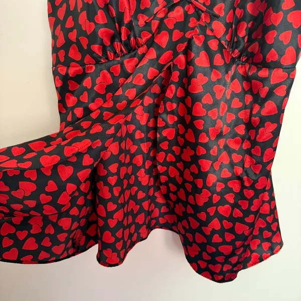 Avon Intimates VTG Red and Black Heart Pattern Camisole Tank Large - Image 6