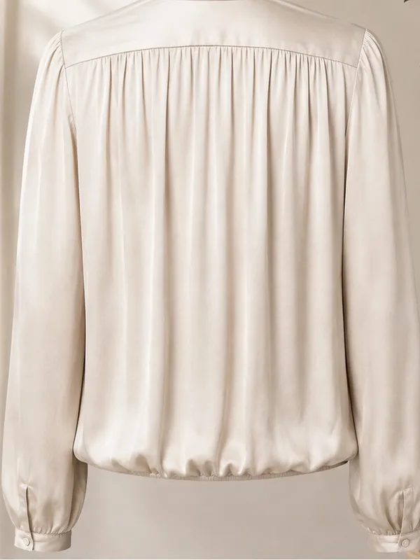 Old Navy Satin Wrap Blouse – Size M Satin Surplice Long-Sleeve Top in Cream - Image 4