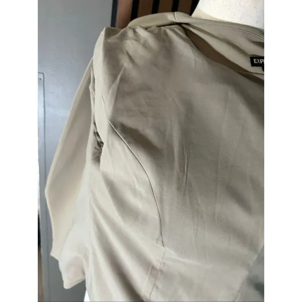 Express tan blazer size 12 short style office wear stylish office blazer - Image 4