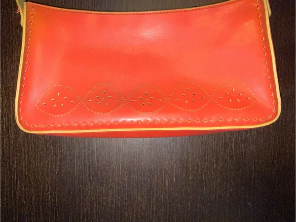 Mondani New York Y2K Red Faux Leather Shoulder Bag - Image 3
