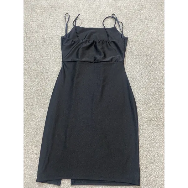 Elegant Black Strapless Bodycon Dress with Side Slit Size S - Image 6