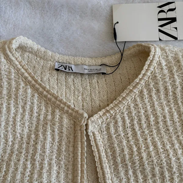 Zara Textured Knit Cream Cardigan - Image 3