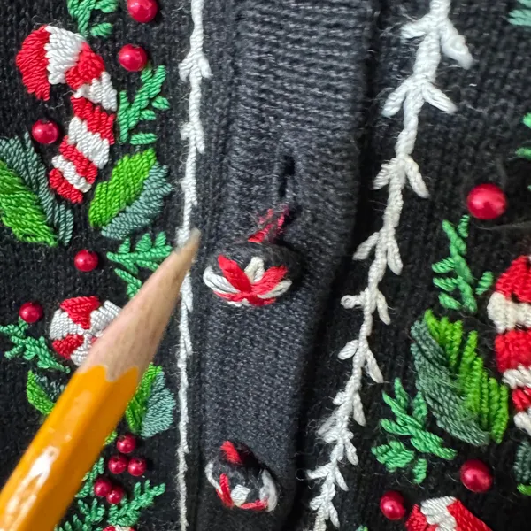 VTG Studio Collection Black Gingerbread Woman Christmas Embroidered Sweater XL‎ - Image 10