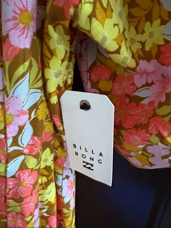 NWT Billabong Paradise Dress Floral Size Medium - Image 4
