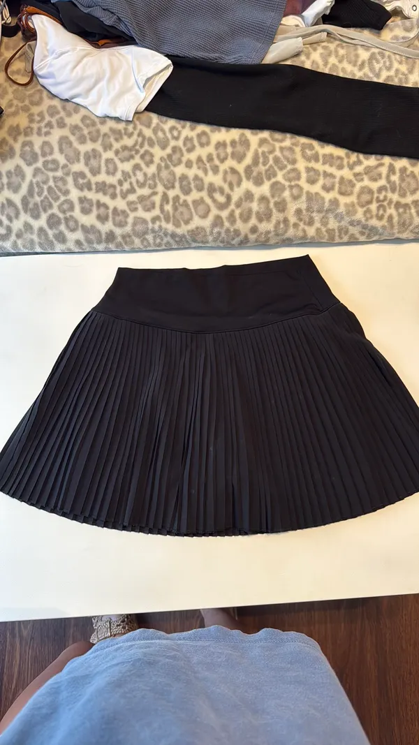 Gilly Hicks Skort - Image 2