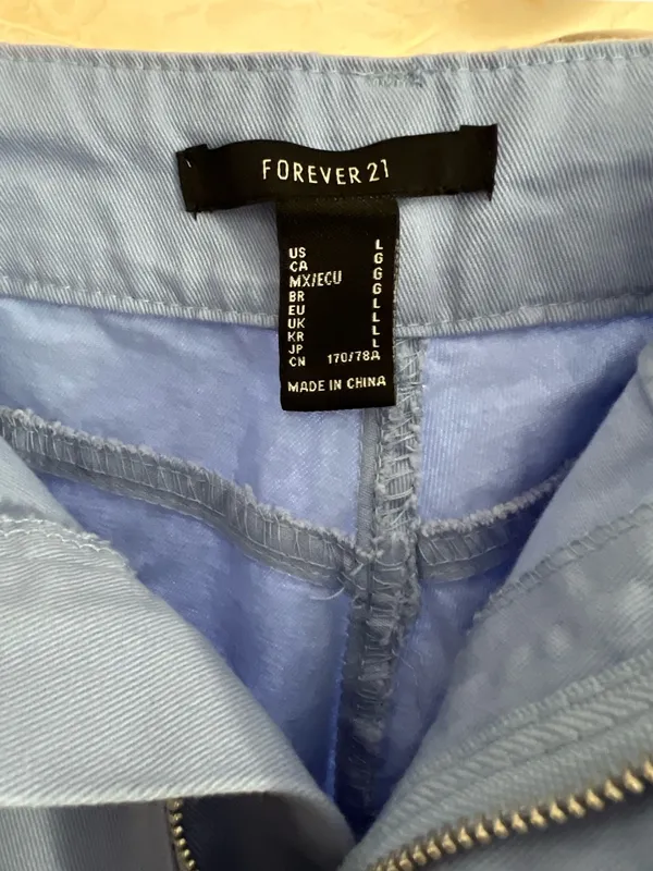 Forever 21 Cargo Pants Jogger - Image 3