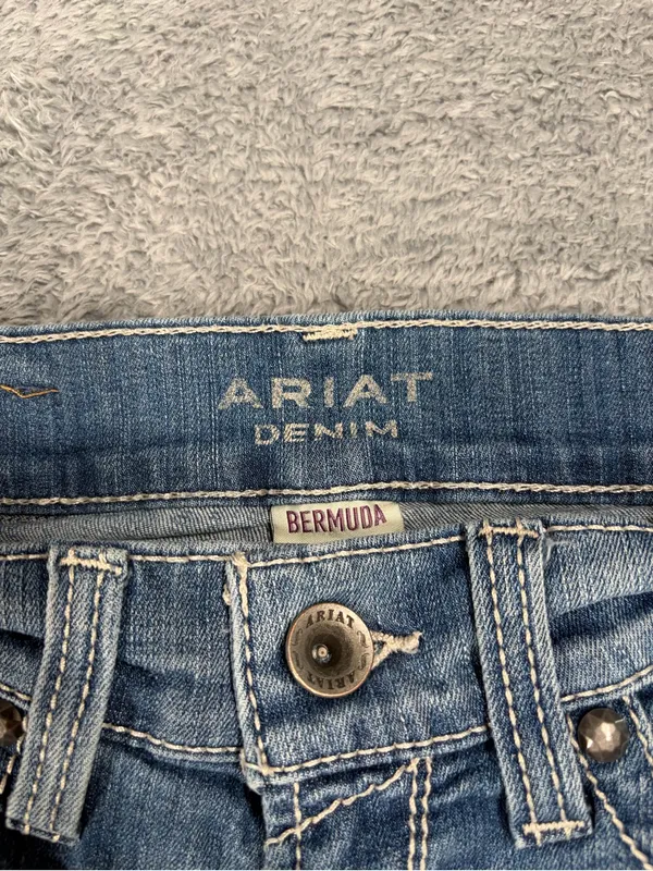 Ariat Denim Blue Distressed Denim Jean Bermuda Skirt 26R - Image 2