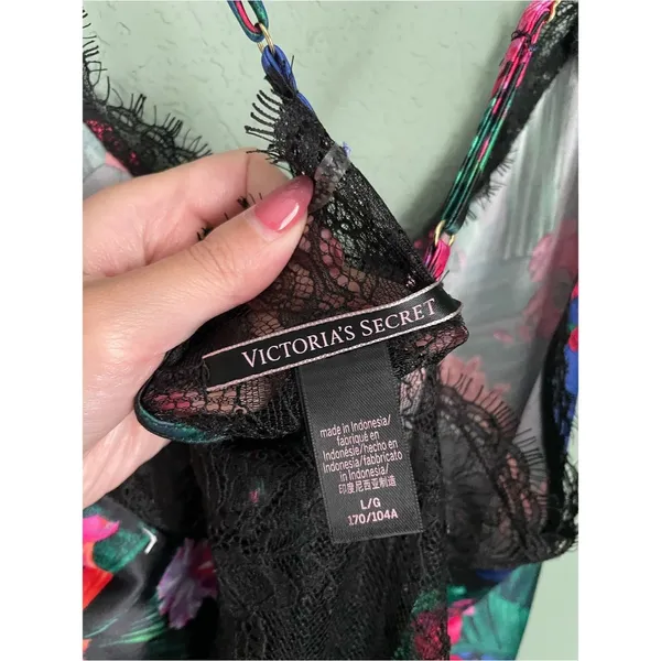 Victoria’s Secret Stretch Satin Lace Trim Cami Size Large Moonlit Tropic Flyaway - Image 3