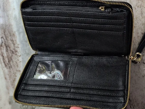 Steve Madden Black Wristlet Wallet - Image 4
