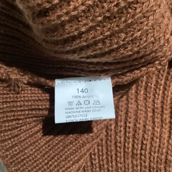 SHEIN V-Neck Sweater in Cream and Brown Tones - Image 3